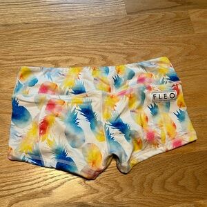 Fleo shorts. Low rise contour size medium